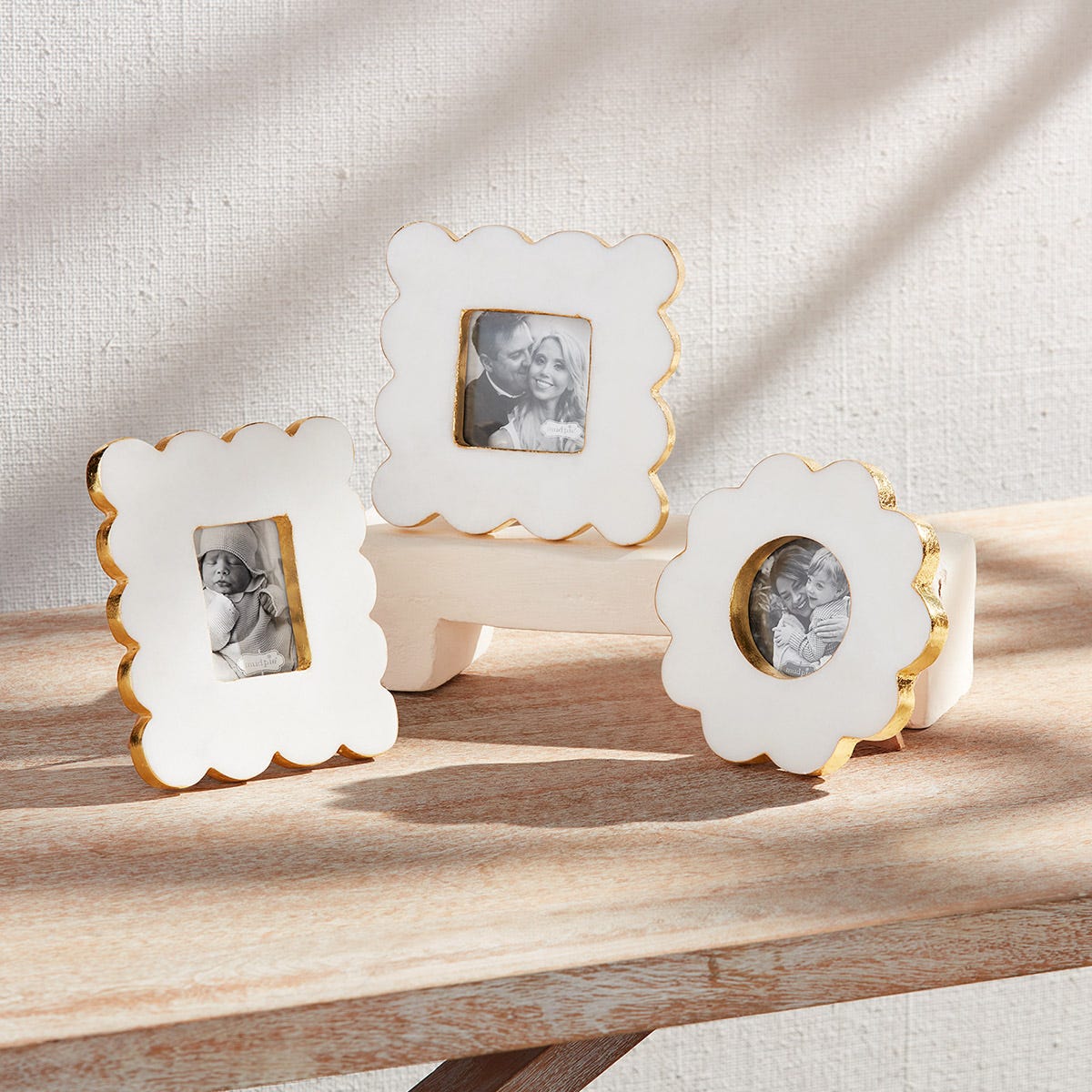 Square Scallop Marble Frame